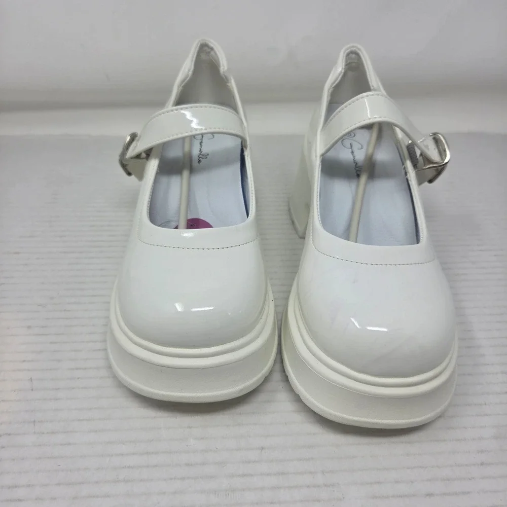 Genialle Platform Mary Janes Women Size 5 White Patent Chunky Lug Sole NWT GEN